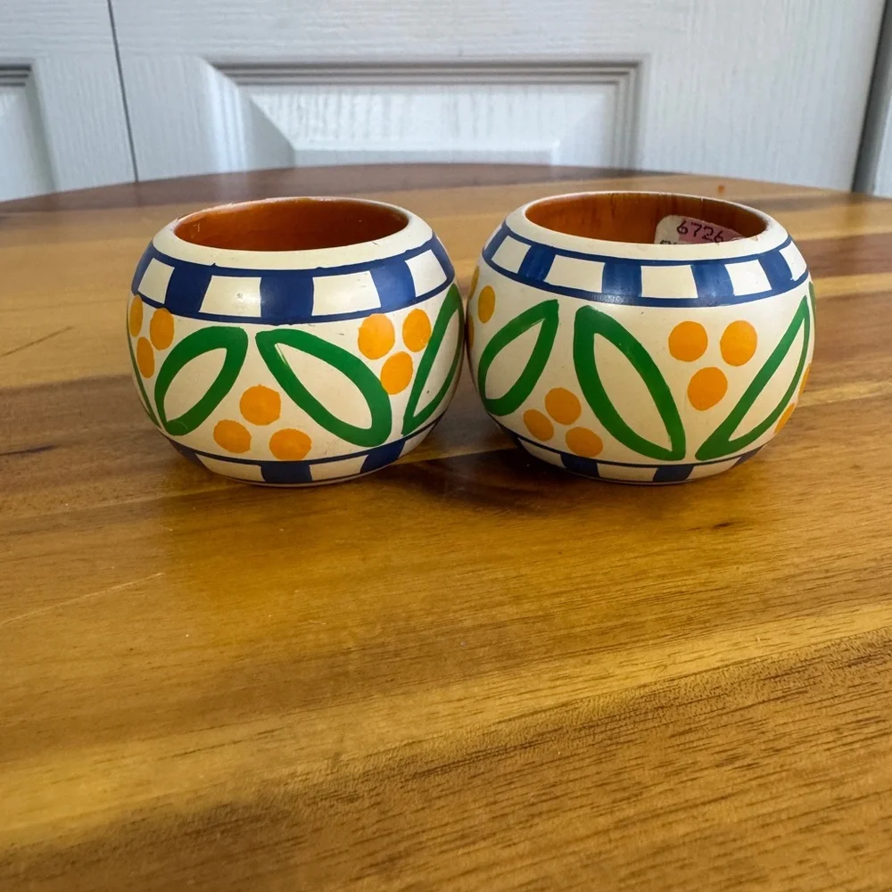Vintage hand‎ painted floral wooden napkin rings set of 2